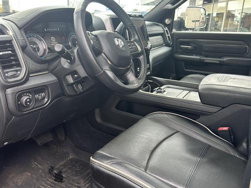 2020 RAM 2500 Limited Crew Cab 4x4 6'4' Box