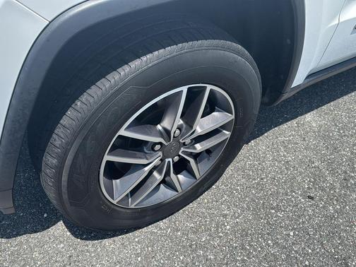 Bright White Clearcoat 2021 Jeep Grand Cherokee Limited