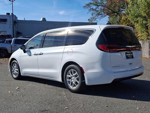 2026 Chrysler Pacifica L