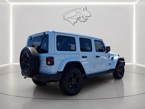 Bright White Clearcoat 2023 Jeep Wrangler 4-Door Sahara Altitude 4x4
