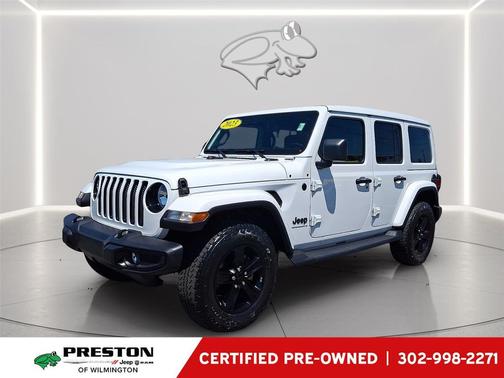 Bright White Clearcoat 2023 Jeep Wrangler 4-Door Sahara Altitude 4x4