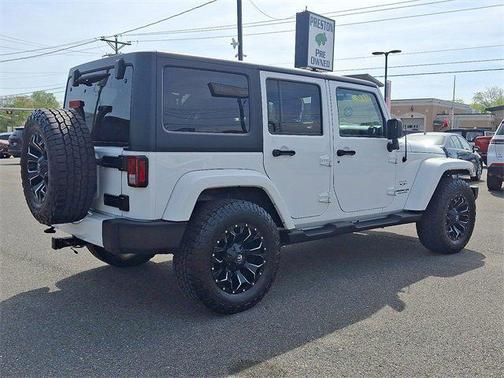 2016 Jeep Wrangler Unlimited Sahara