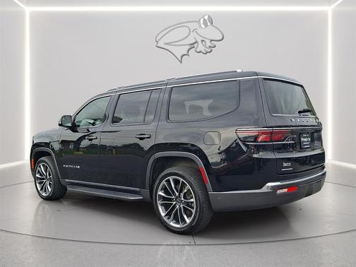 Diamond Black Crystal Pearlcoat 2022 Jeep Wagoneer Series II 4x4