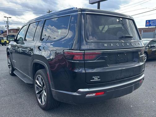 Diamond Black Crystal Pearlcoat 2022 Jeep Wagoneer Series II 4x4