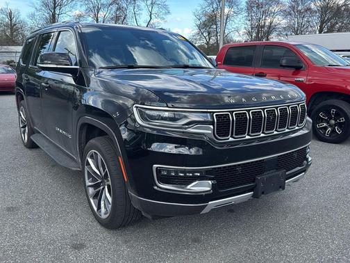 Diamond Black Crystal Pearlcoat 2022 Jeep Wagoneer Series II 4x4