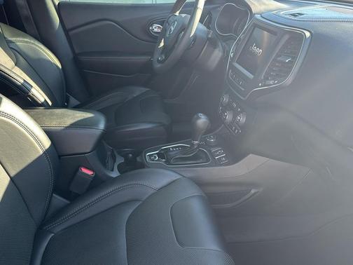 2023 Jeep Cherokee Altitude