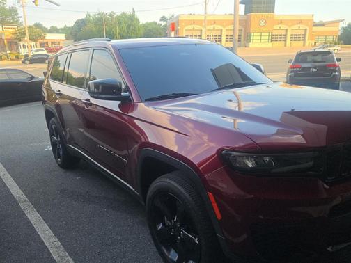 Velvet Red Pearlcoat 2023 Jeep Grand Cherokee L Altitude