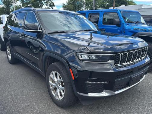 Diamond Black Crystal Pearlcoat 2023 Jeep Grand Cherokee L Limited
