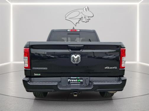 Diamond Black Crystal Pearlcoat 2022 RAM 1500 Big Horn/Lone Star