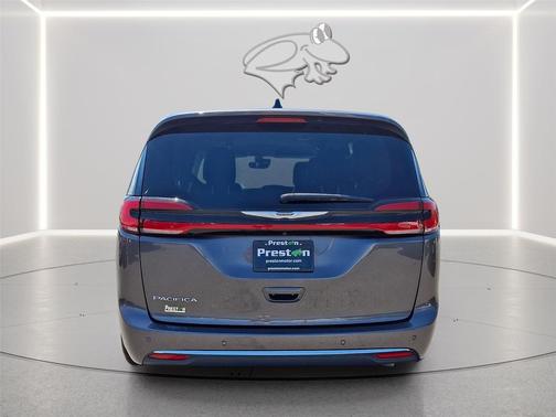 Granite Crystal Metallic Clearcoat 2023 Chrysler Pacifica Touring L