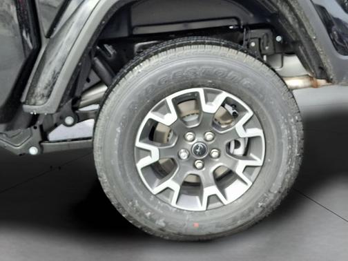 2026 Jeep Gladiator Sahara 4x4