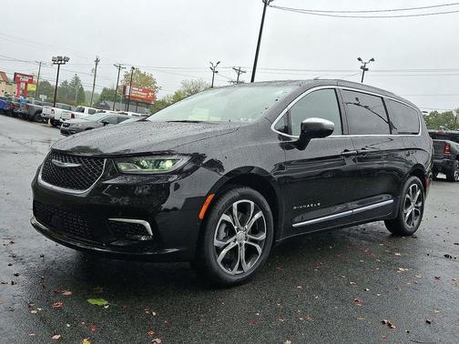 2026 Chrysler Pacifica L