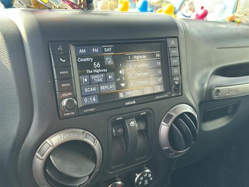 2018 Jeep Wrangler JK Sport