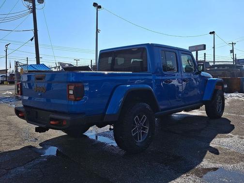 2026 Jeep Gladiator Mojave 4x4