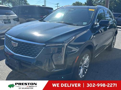Emerald Lake Metallic 2024 Cadillac XT4 Premium Luxury