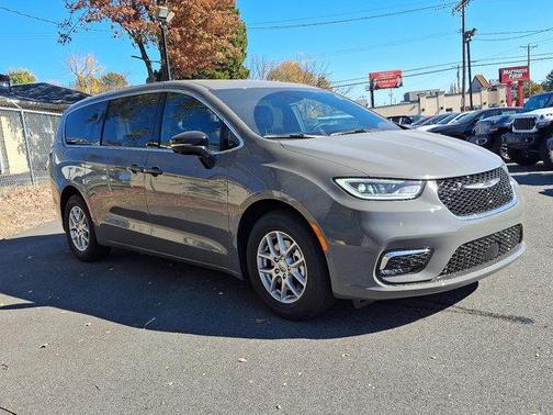 2025 Chrysler Pacifica L