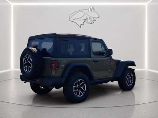 41 2025 Jeep Wrangler Rubicon
