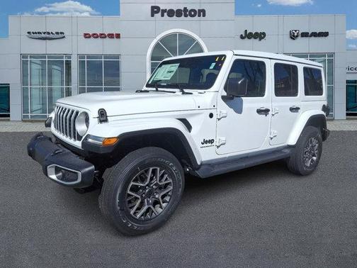 2025 Jeep Wrangler 4-Door Sahara 4x4