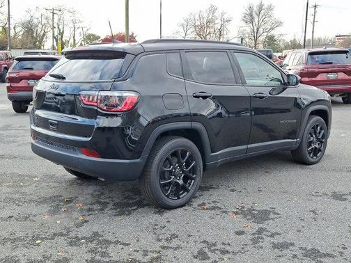 2025 Jeep Compass Latitude