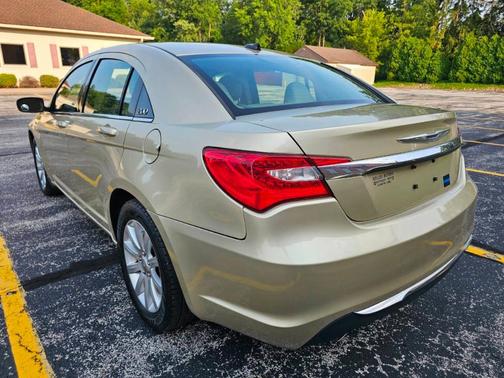 Gold 2011 Chrysler 200 Touring