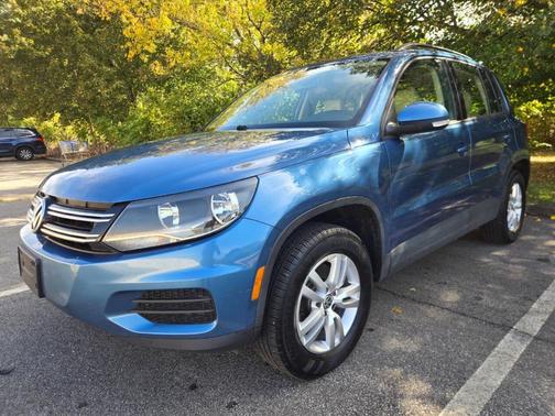 Pacific Blue 2017 Volkswagen Tiguan 2.0T S