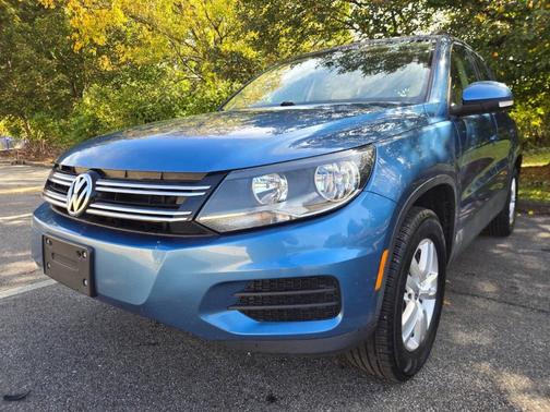 Pacific Blue 2017 Volkswagen Tiguan 2.0T S