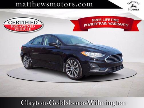 Photo 1 of 29 of 2020 Ford Fusion SE