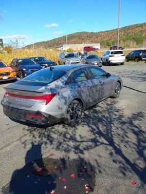 2025 Hyundai ELANTRA HEV SEL Sport