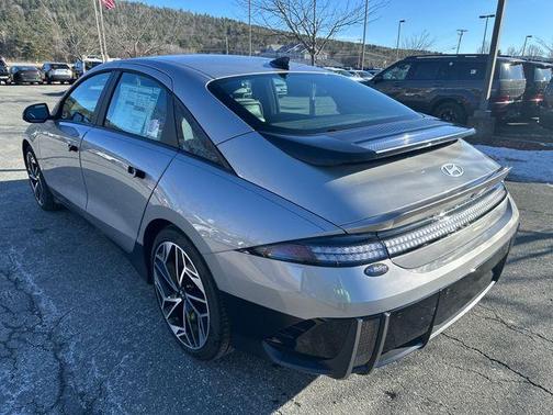 2025 Hyundai IONIQ 6 SEL