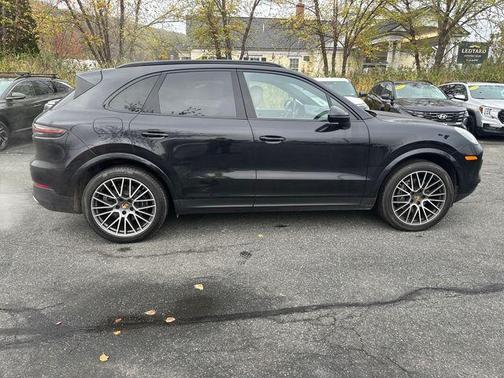 2021 Porsche Cayenne AWD