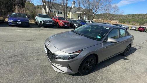 2021 Hyundai ELANTRA SEL