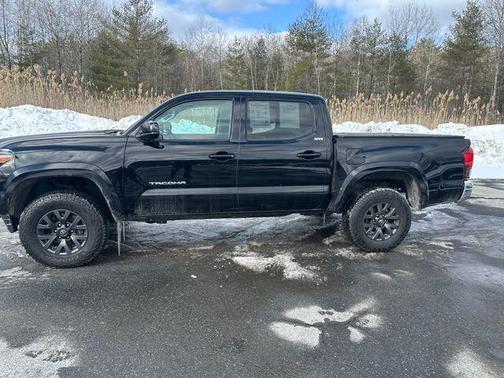 2023 Toyota Tacoma SR5