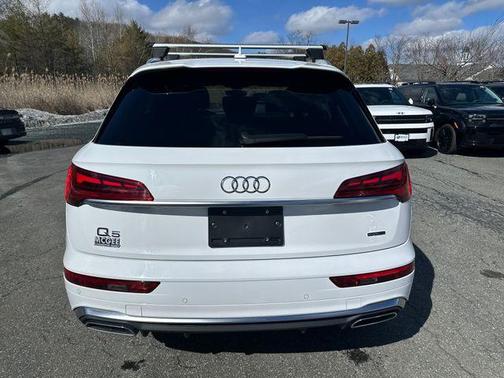 2024 Audi Q5 45 S line quattro Premium