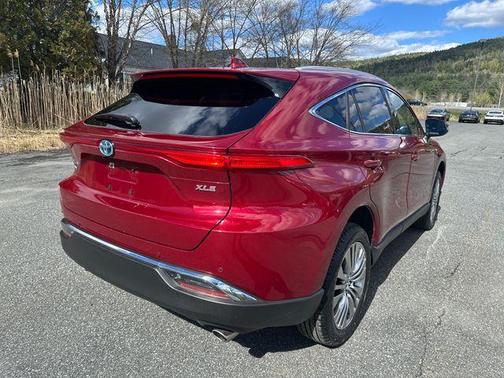 Pearl 2023 Toyota Venza XLE