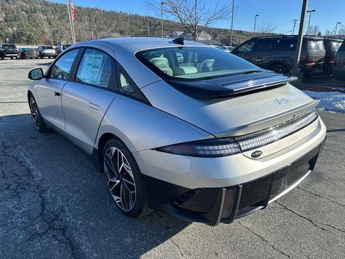 2025 Hyundai IONIQ 6 SEL