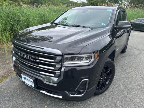 2022 GMC Acadia AT4