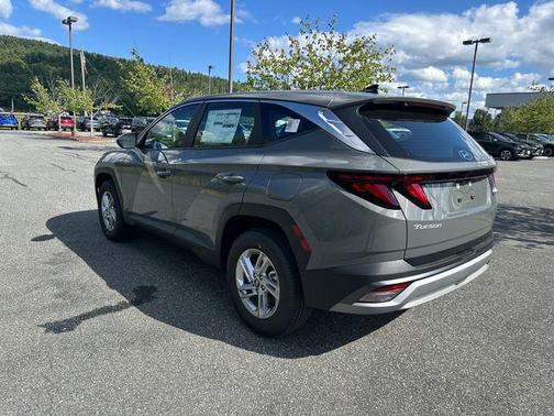 Hampton Gray 2026 Hyundai TUCSON SE