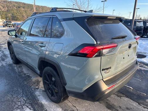 2023 Toyota RAV4 Hybrid XLE Premium