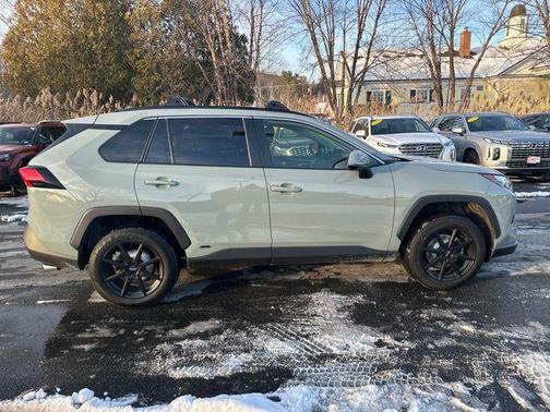 2023 Toyota RAV4 Hybrid XLE Premium