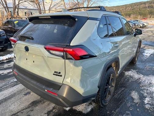 2023 Toyota RAV4 Hybrid XLE Premium