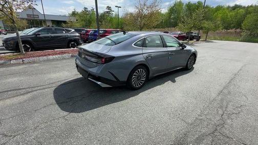 2025 Hyundai SONATA Hybrid Limited