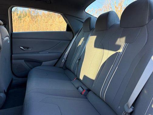 2025 Hyundai ELANTRA HEV Blue