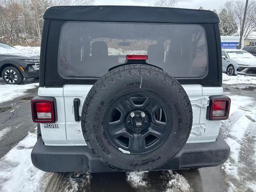 2024 Jeep Wrangler Sport