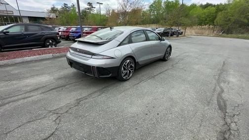 2025 Hyundai IONIQ 6 SEL