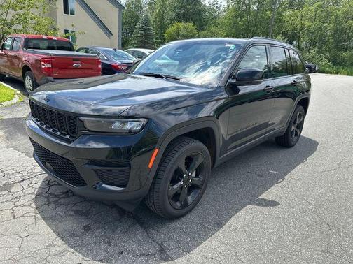 2023 Jeep Grand Cherokee Altitude