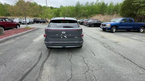 2025 Hyundai KONA EV SEL