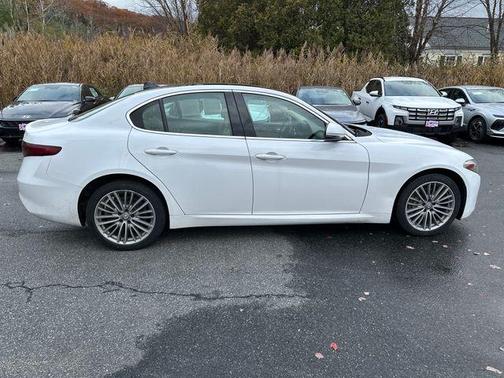 2017 Alfa Romeo Giulia Ti