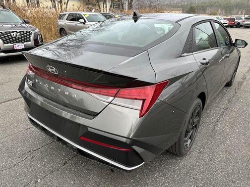 2026 Hyundai ELANTRA SEL