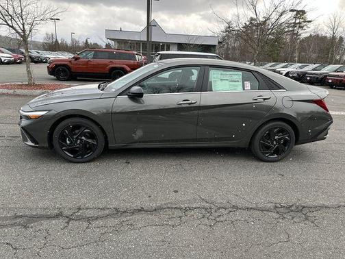 2026 Hyundai ELANTRA SEL