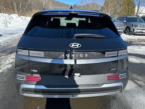 2025 Hyundai IONIQ 5 SEL